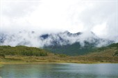 Грустное горное озеро